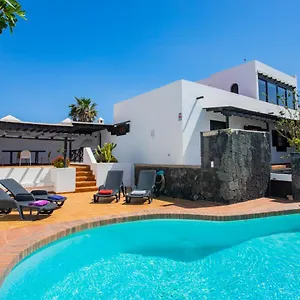 Casa Seara Piscina, Wifi Y 400 Metro De La Playa, Arrecife (Lanzarote)